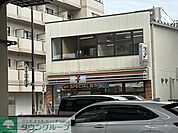 セブン-イレブン 世田谷駒沢4丁目店 徒歩3分。 180m