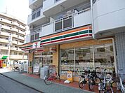 セブンイレブン 270m