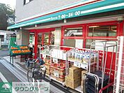 まいばすけっと 徒歩1分。スーパー 70m
