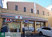 セブンイレブン江戸川上一色店 徒歩2分。コンビニ 120m