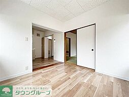 相鉄本線 西横浜駅 徒歩10分の賃貸アパート 2階2DKのリビング/ダイニング