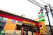 CoCo壱番屋ヨークマート六会店 徒歩6分。飲食店 430m