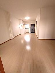 西武拝島線 西武立川駅 徒歩21分の賃貸マンション 1階1LDKのリビング/ダイニング