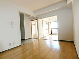 JR青梅線 牛浜駅 徒歩9分の賃貸マンション 3階3DKのリビング/ダイニング