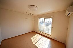 ベルビュー神明 2階1LDKのリビング/ダイニング