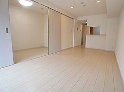 リブリ・フローレス壱番館 2階1LDKのリビング/ダイニング