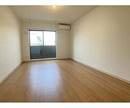 メゾン・ドゥ・フローラ 1階1Kのリビング/ダイニング