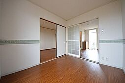 グレードメゾネ 2階2Kのリビング/ダイニング