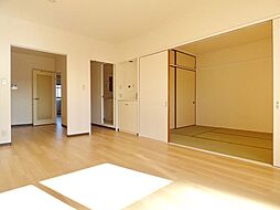 ビューテラスパティオ 5階3LDKのリビング/ダイニング