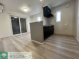 セレスティアル福生 B 2階2LDKのリビング/ダイニング