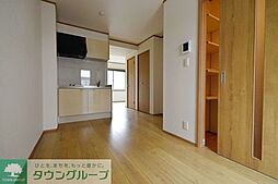 セレーノII 1階ワンルームのリビング/ダイニング