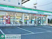 ファミリーマート河辺駅北口店 徒歩8分。 630m
