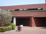 日野市立市政図書室 427m