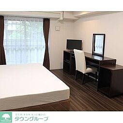 ゼファ・エス 103 1階1Kのリビング/ダイニング