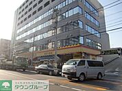 ドン・キホーテ原木西船橋店 徒歩7分。その他小売店 560m