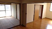 角部屋で明るいです。