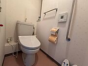 【お手洗い】コンディションの良いお手洗いは、ウォシュレット付きです。