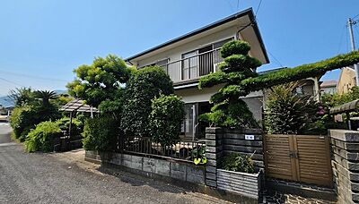 外観:陽当たりの良い南向き。湯河原町土肥3丁目の売り戸建て。湯河原駅まで徒歩9分。 外観:陽当たりの良い南向き。湯河原町土肥3丁目の売り戸建て。湯河原駅まで徒歩9分。