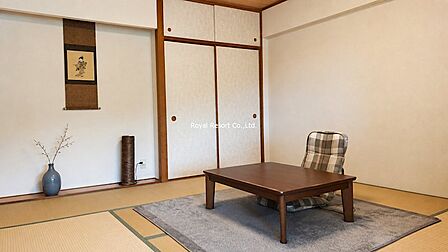 【和室】寛ぎのスペースとしてはもちろん、来客時の客間や寝室としても活用できます。