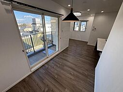 villa　le　Euphoria KITANO 4階1LDKのリビング/ダイニング