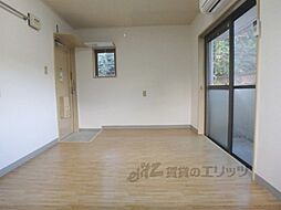 ライブコート二軒茶屋 106 1階ワンルームのリビング/ダイニング