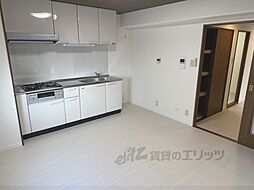 ノイ・ディアール御池 4階3DKのリビング/ダイニング