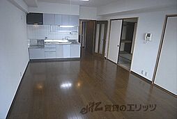 京都市営烏丸線 今出川駅 徒歩20分の賃貸マンション 4階3LDKのリビング/ダイニング