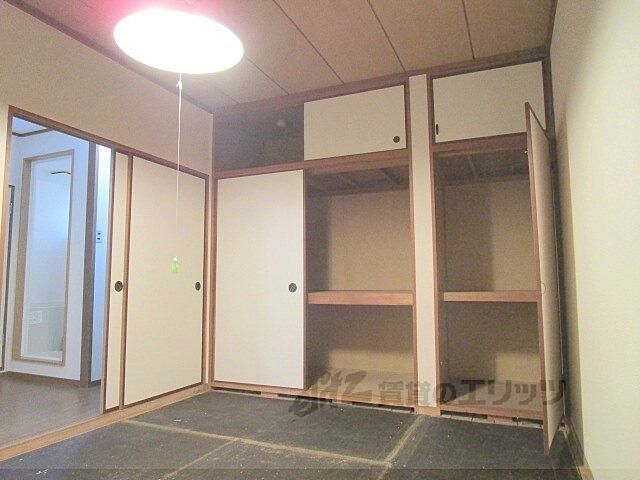 寝室