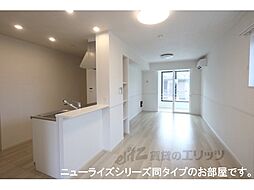 ラズリ 1階1LDKのリビング/ダイニング