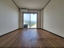 阪急京都本線 西京極駅 徒歩12分の賃貸マンション 3階1Kのリビング/ダイニング