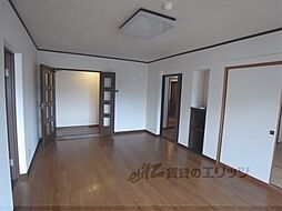 パインフィールド桂 201 2階3LDKのリビング/ダイニング