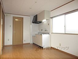 JR山陰本線 太秦駅 徒歩13分の賃貸マンション 3階2LDKのリビング/ダイニング