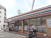 セブンイレブン　向日梅ノ木店まで400メートル