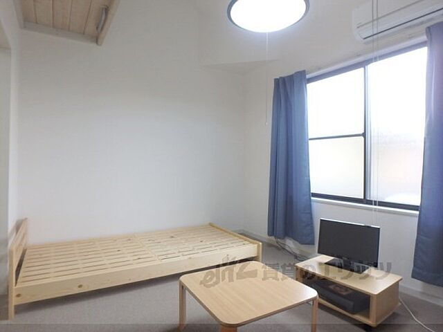 寝室
