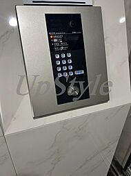 ペアパレス六町2号館