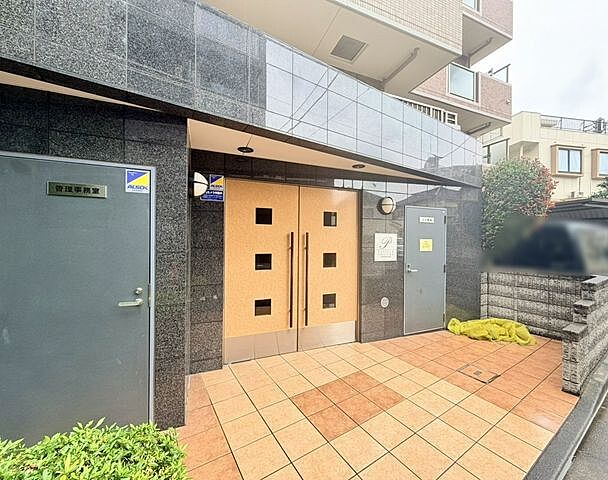 エントランス パテラスクエア久米川 1階/-