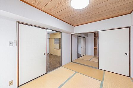 和室※CG加工による清掃・補修後のイメージです。現況には傷・汚れがあり、補修等には別途費用がかかります。