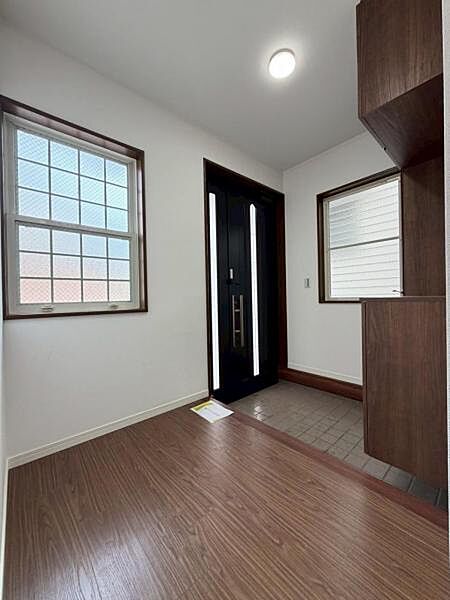 玄関を拡大表示