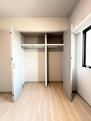 衣類もたくさん...