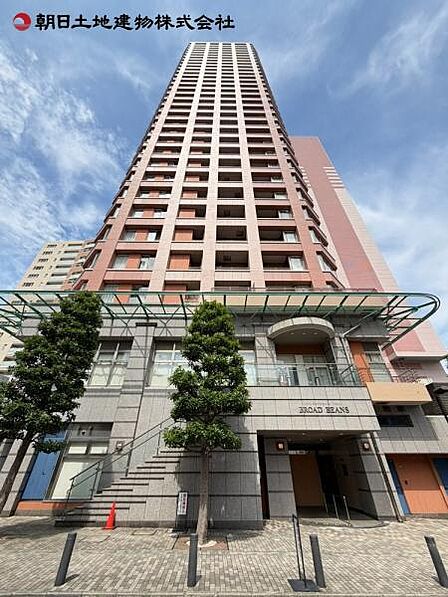 駅近×リノベ×眺望。家族が心地よく暮らせる住まいを。