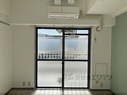 近鉄京都線 伏見駅 徒歩6分の賃貸マンション 2階1Kのリビング/ダイニング