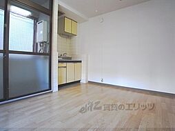 京阪本線 伏見桃山駅 徒歩8分の賃貸マンション 5階ワンルームのリビング/ダイニング