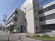 伏見郵便局まで450メートル