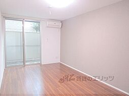 プレシャス六番館 1階1Kのリビング/ダイニング