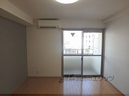 阪急京都本線 西京極駅 徒歩13分の賃貸マンション 3階1Kのリビング/ダイニング