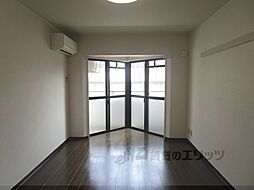 近鉄京都線 桃山御陵前駅 徒歩3分の賃貸マンション 3階1Kのリビング/ダイニング