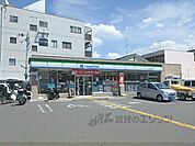 ファミリーマート　伏見深草西浦店まで770メートル