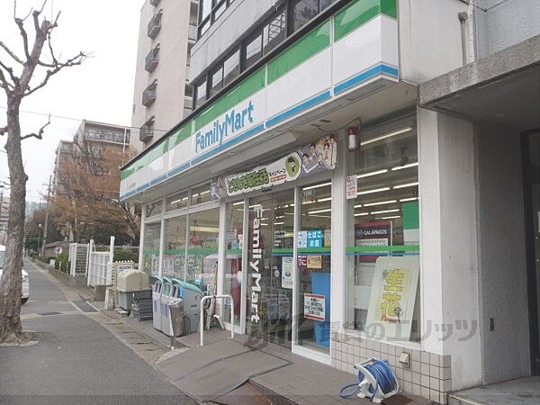 画像23:ファミリーマート　山科西野山店まで120メートル