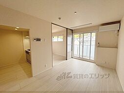 ルーセント伏見稲荷 102 1階2LDKのリビング/ダイニング