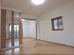 阪急京都本線 西山天王山駅 徒歩8分の賃貸マンション 1階1Kのリビング/ダイニング